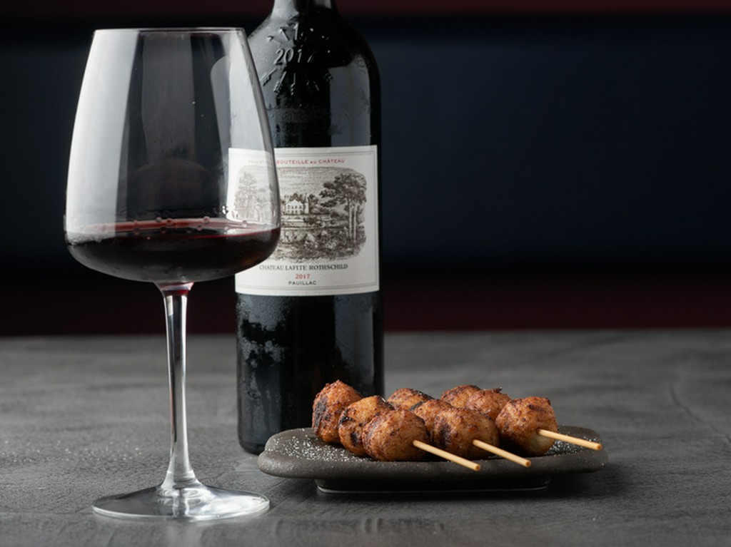 料理に合わせたセレクトを楽しめる、種類豊富なワイン