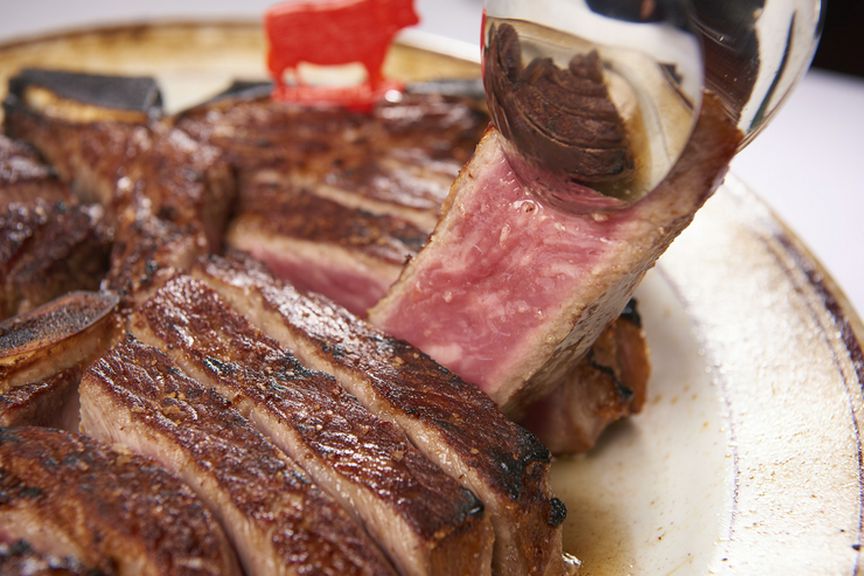 世界の美食家を唸らせた極上ステーキハウス