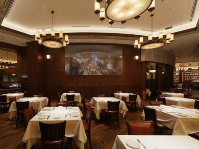 お洒落ラグジュアリーな空間で至福のひと時を