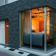 一日1組から3組のプライベートキッチンなのでゆったりとした時間をお過ごしいただけます。