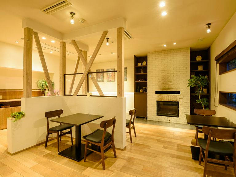 開放感のある空間で味わう、福井の魅力が集結したスペシャリテ