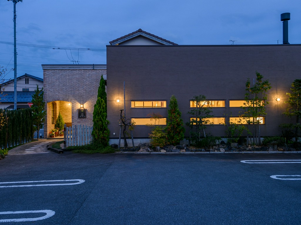 20台分のスペースを完備した駐車場