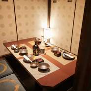 完全に区切られたプライベート感抜群の掘りごたつ席です