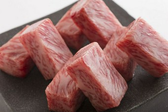 厚切りサーロイン　燻製醤油・塩・おろしポン酢