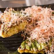 【OSAKAきっちん】自慢のお好み焼き絶対の自信あり！シンプルな豚玉から人気のスペシャル焼きまでこれは外せません！人形町店オリジナルの山芋100％玉は、女性のお客様に大人気！国産大和芋をふんだんに使った逸品。