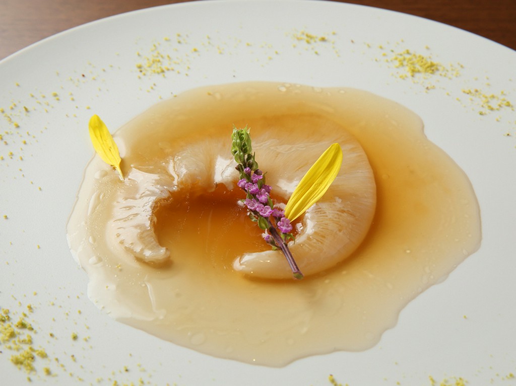 プリプリ食感がくせになる『フカヒレ料理』