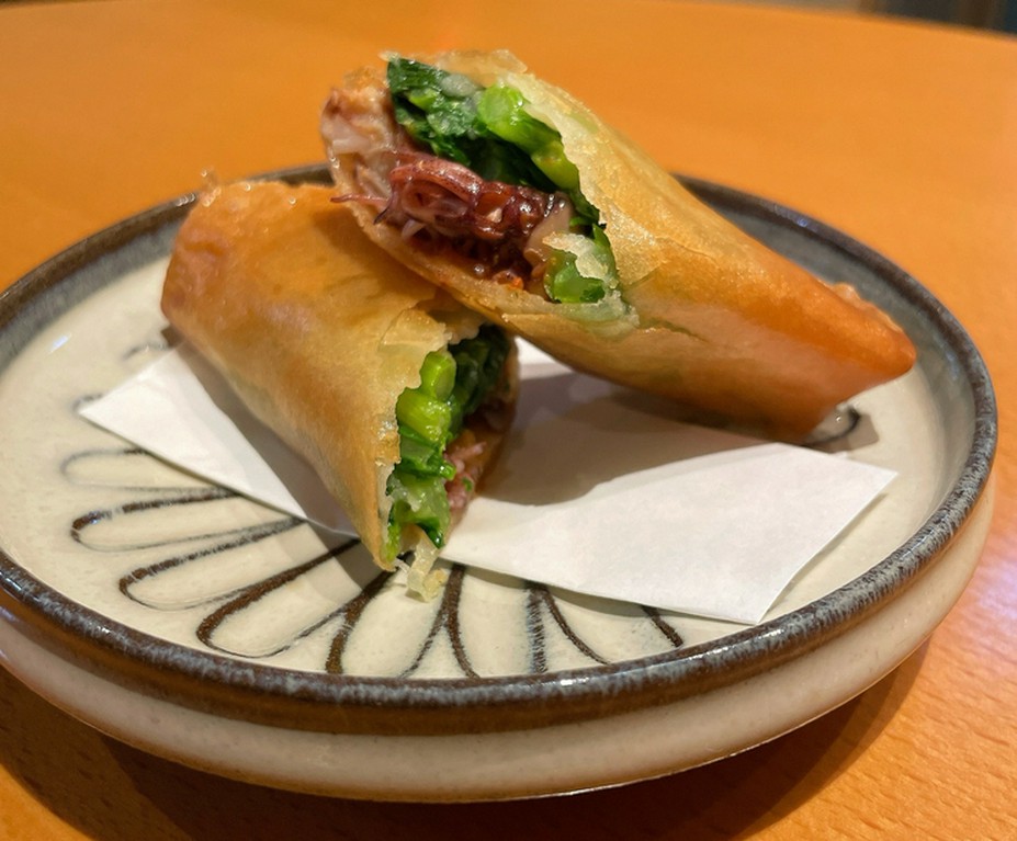 春を包む逸品「ホタルイカと菜花の春巻き」