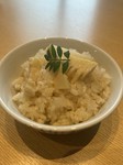 春と秋に2回旬が来る｢蕪(かぶ)｣
春の柔らかい蕪をトロトロになるまで煮込んで頂く煮物は絶品です。