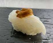 北海道産の毛蟹（けがに）を丁寧に身とミソをとりだし合わせて茶碗蒸しに。
