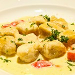 身の甘みと旨味がしっかりした雄のみを贅沢に使用し、一つ一つ剥き身にしてあるので食べるのもらくちんです
贅沢パスタの一つで間違いない旨さです！　トマトソースも可能です！