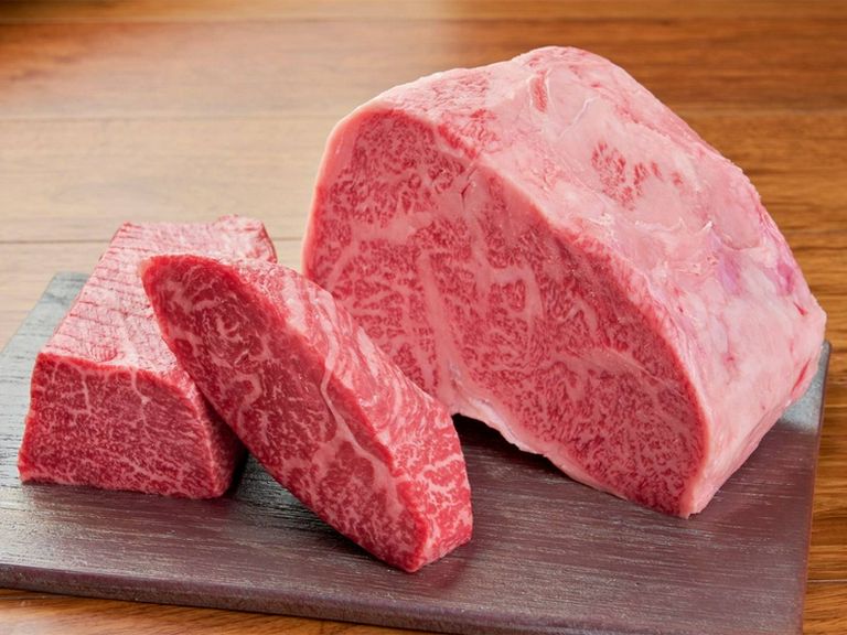 厳選された黒毛和牛　石垣牛/松永牛