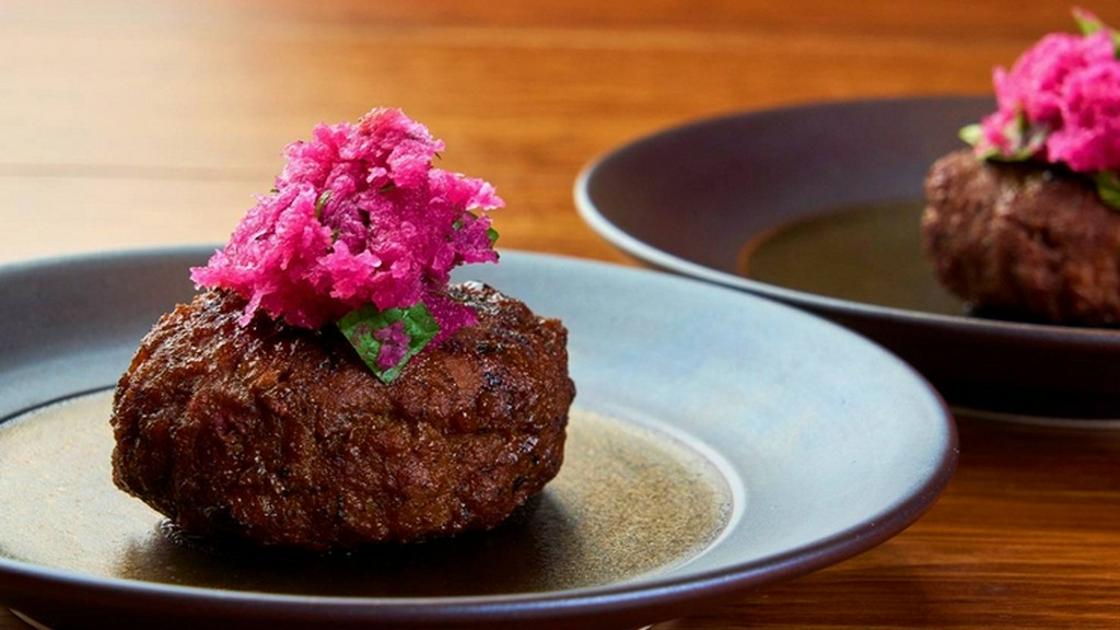 大人気の黒毛和牛100％ハンバーグ