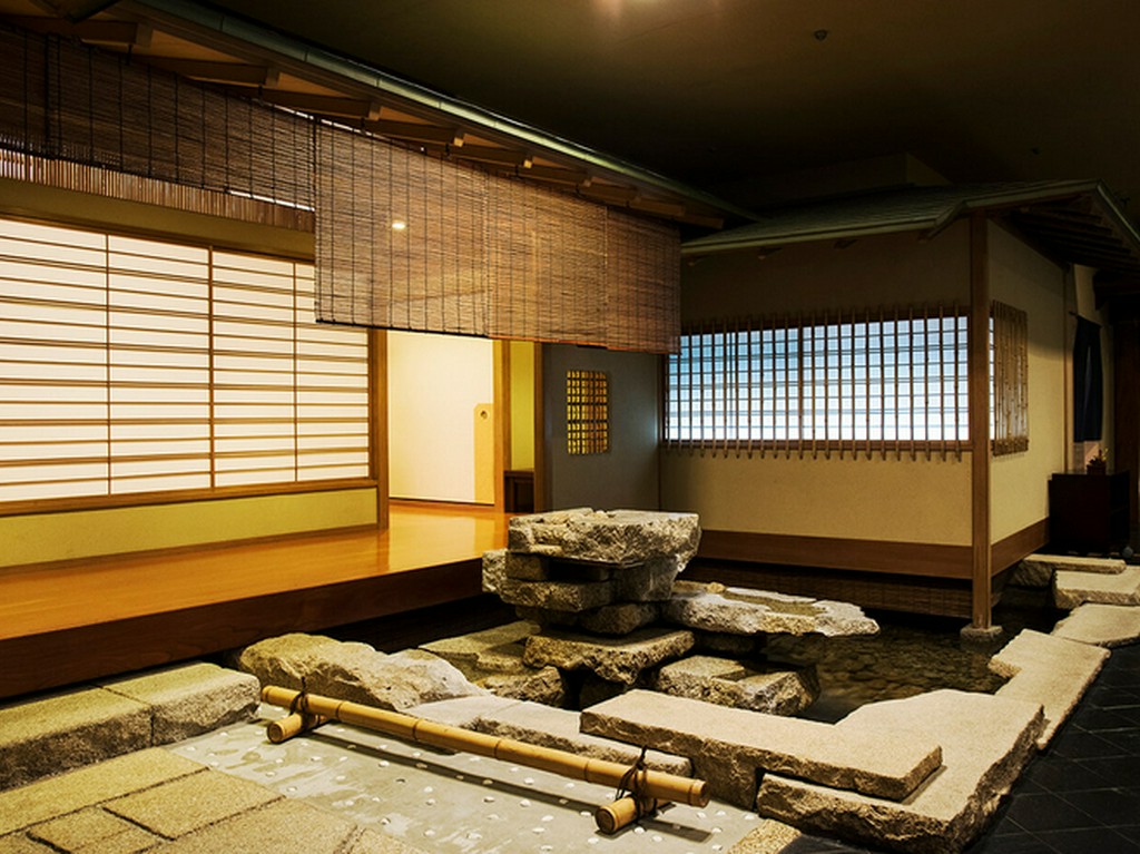 癒される石庭の水音