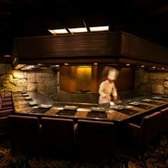 ホテルレストランのメリットを生かした、和洋融合の料理の数々