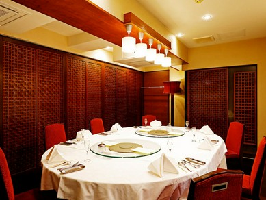 4名〜30名様対応、様々なシチュエーションに最適な個室完備