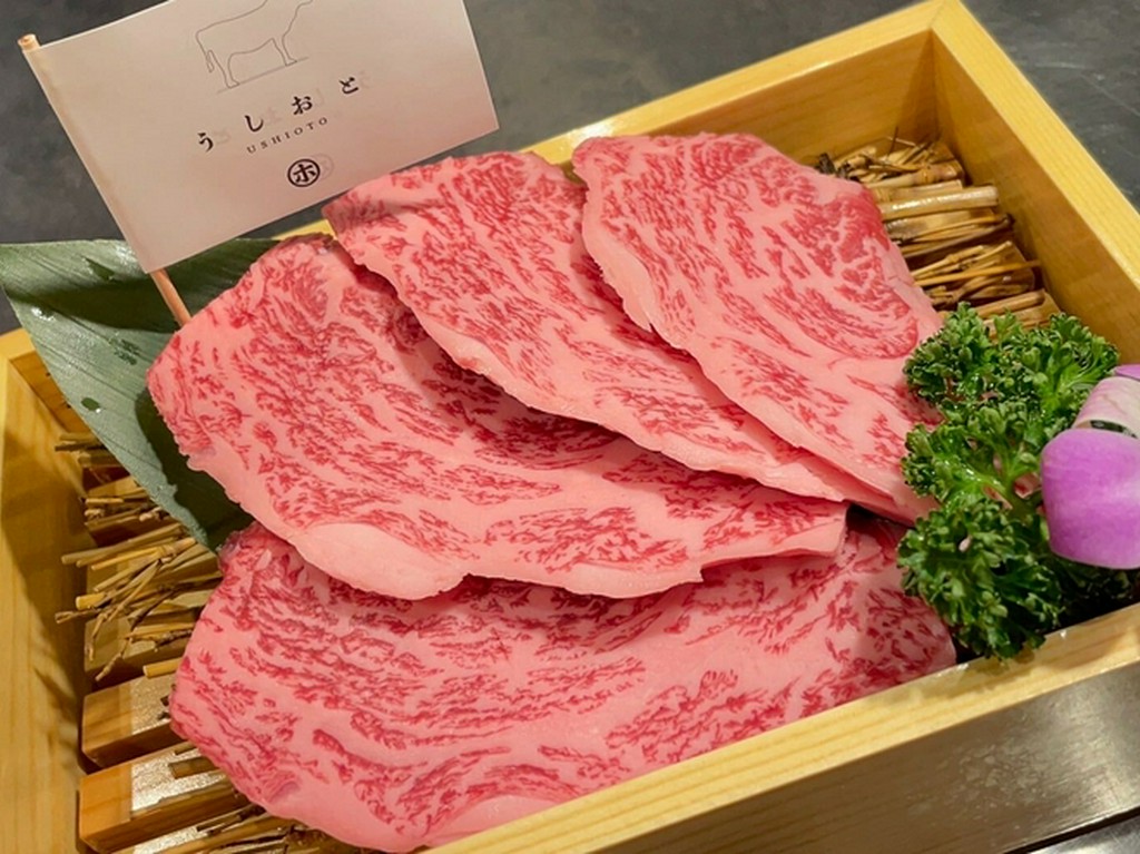 上カルビ　塩・たれ・わさび塩