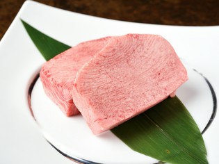 焼肉のおいしさを改めて実感できる『クリ』や『厚切りタン塩』