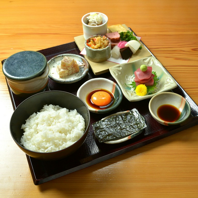 僖ニ成ル御膳 (ご飯お替り無料)