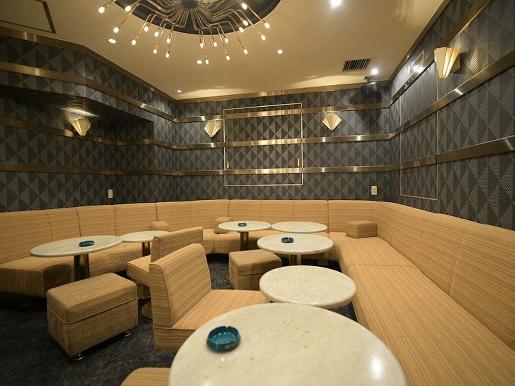 ビル3階に広がる特別な空間で、大切なゲストをもてなす