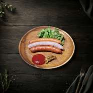 肉汁たっぷり熱々ぎょうざ。やけどにご注意ください。