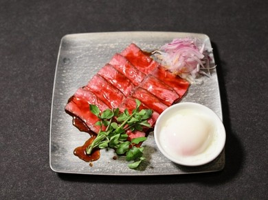 見た目も食感も魅力的『やまゆり牛のローストビーフ』