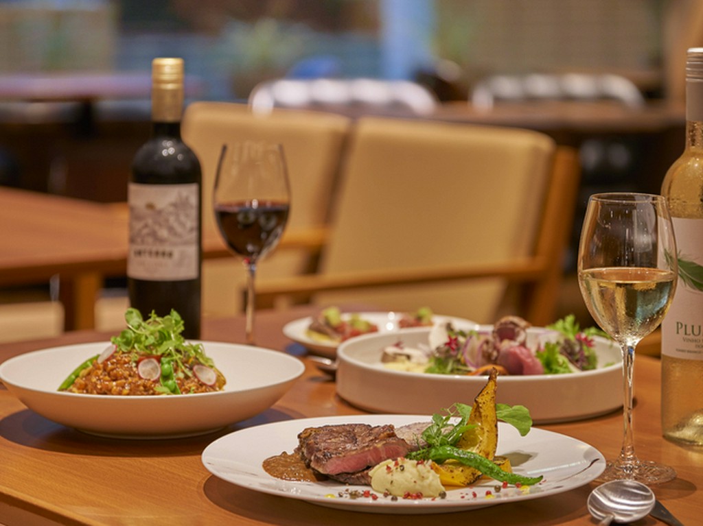 【ドリンクバー特典付き！】目にも美味しい彩りランチ