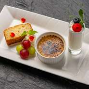 デザート：プラス600円でお召し上がりいただけます。
食後にシェフおすすめデザートはいかがでしょうか。ちょうど良い量でリーズナブルに、贅沢なランチタイムをお過ごしください。