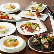 【中国料理燦宮】は、中国四大料理のひとつ、広東料理を香港スタイルで堪能できるダイニングです。単品メニューから豪華なフルコースまで、多彩な調理方法を用いた絶妙な味が自慢の広東料理です。