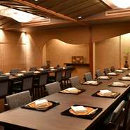 最大34名様までお過ごしいただけるお部屋
ご家族様での集まりや接待、忘新年会でのご利用がおすすめです