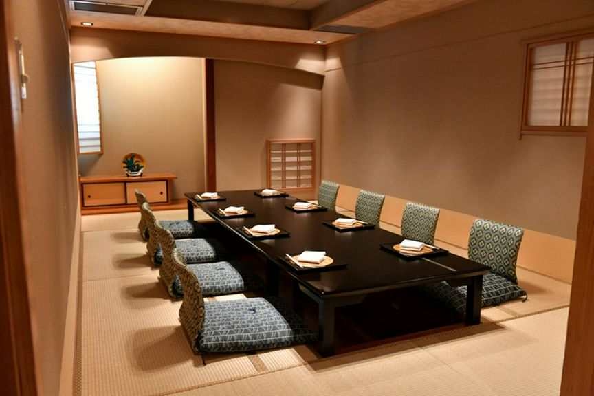 お座敷(堀炬燵)4名〜10名様