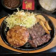 名物手ごねハンバーグにステーキをトッピングしたスペシャルMIXはガッツリ食べたい人におすすめ