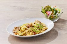 土日祝のランチ限定！ピッツァまたはパスタをお選びいただけます。前菜、メイン、ドルチェ、コーヒー付。