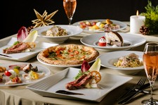 世界チャンピオン大西誠による創造性を加えた特別なクリスマスディナーコースを皆様にお届けいたします。