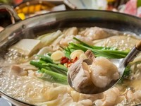 【2時間飲み放題付き】
鮮度抜群｢刺身5点盛り｣・熱々ぷりぷりの｢もつ鍋｣など全9品