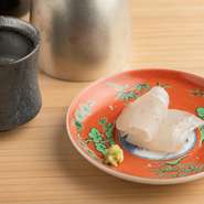 旨い酒の肴として、この一品を摘まむ