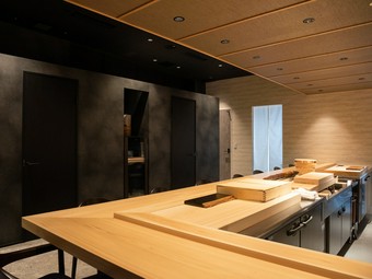 うまい鮨を、舌で目で楽しんでいただきたい