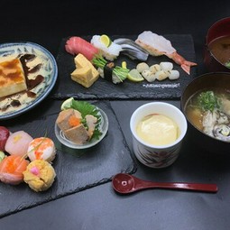 彩とりどりの手毬寿司と本格的な江戸前寿司との両方を愉しめる平日ランチ限定商品