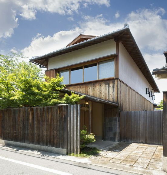 京料理の老舗伝承の味と技をご堪能ください