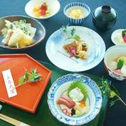 メニュー例
・前菜盛り合わせ
・お造り3種盛り
・季節の焼き魚
・季節の焚合せ
・季節の揚げ物
・季節の炊き込みご飯
・仙台味噌仕立て
・香物三種盛り合わせ
・本日のデザート