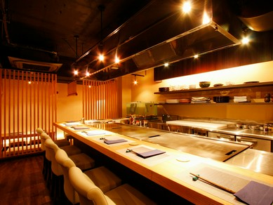 落ち着いた雰囲気の大人の隠れ家鉄板焼き