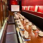 【個室】ソファ テーブル席。少人数でもプロジェクター利用可能です！