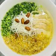 中国料理はもちろん、ベトナム料理やシンガポール料理などアジア各国のお料理が青蓮でお愉しみいただけます。
