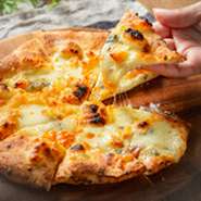 Pizza SeiFormaggi/6Aitem.blended cheese.