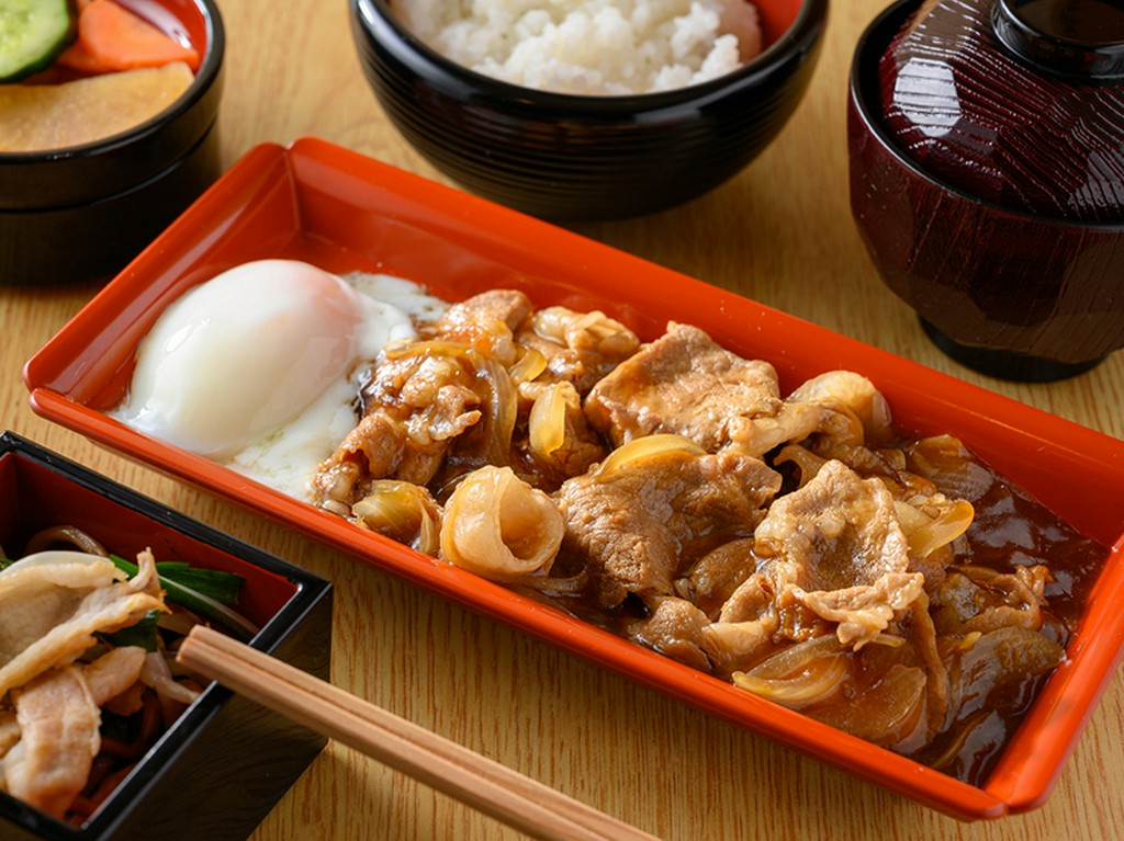 豚生姜焼き定食