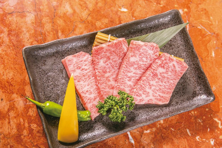 トモサンカク