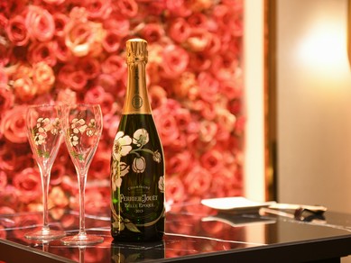 完全個室の空間は周りの視線が気にならない二人だけの特別な空間