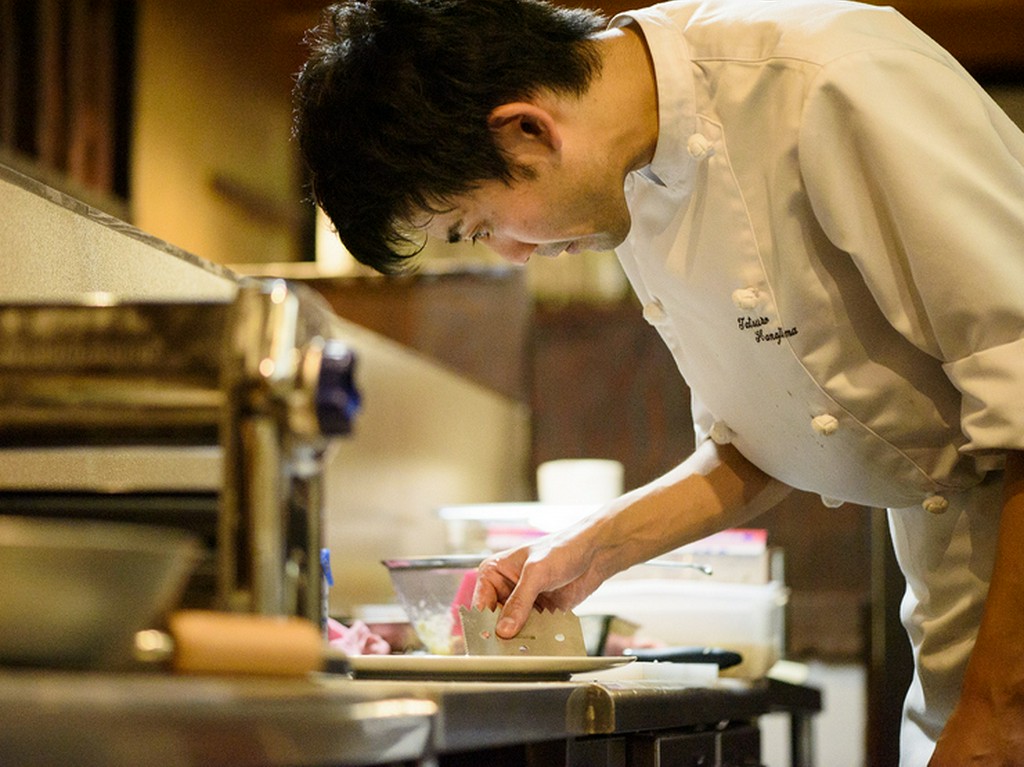 料理で四季を感じてもらえるようにと、妥協のない探求とサービス