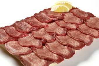 ボリューム満点！牛タン好きな人が満足できる一品『はみ出る牛タン　3人前』