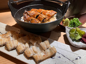 장어 통째로 한 개 사용! 간사이 풍 흰 구이와 쫄깃한 세트