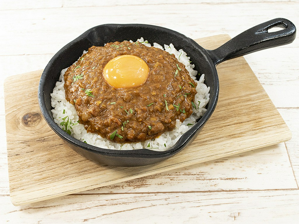 野菜の旨味たっぷり肉屋のキーマカレー